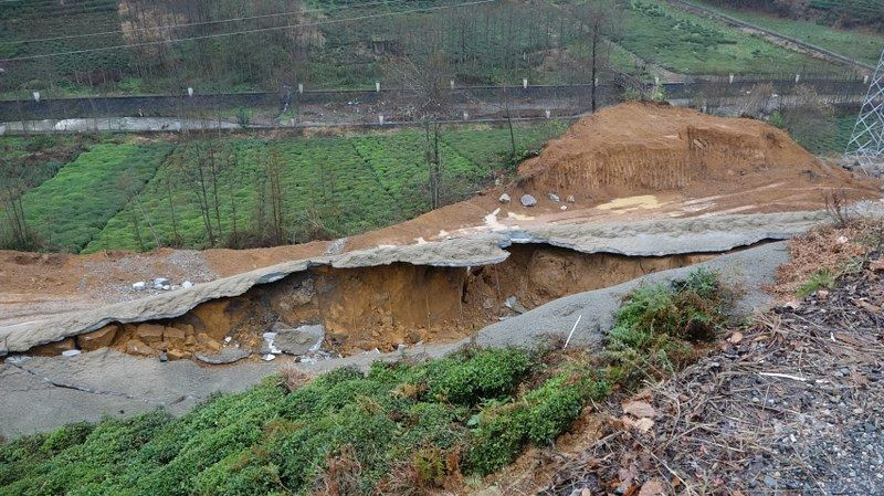 Rize’de Yol Çöktü, 4 Köye Ulaşım Kapandı - Sayfa 7