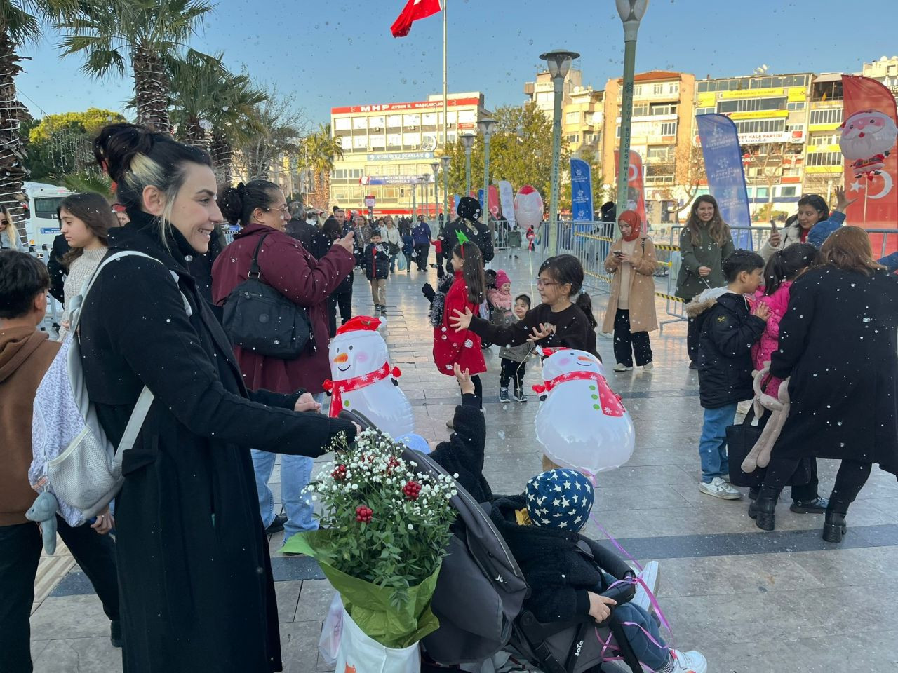 Aydınlılar Yeni Yıla Yapay Kar Altında Coşkuyla Giriyor - Sayfa 3