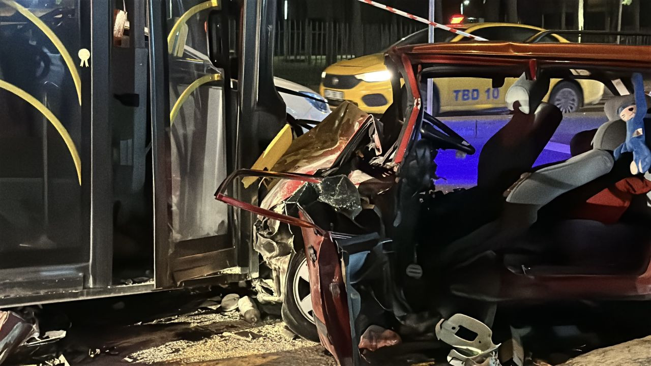 Eyüpsultan'da Otomobil ve İETT Otobüsü Çarpıştı: 2 Ağır Yaralı - Sayfa 5