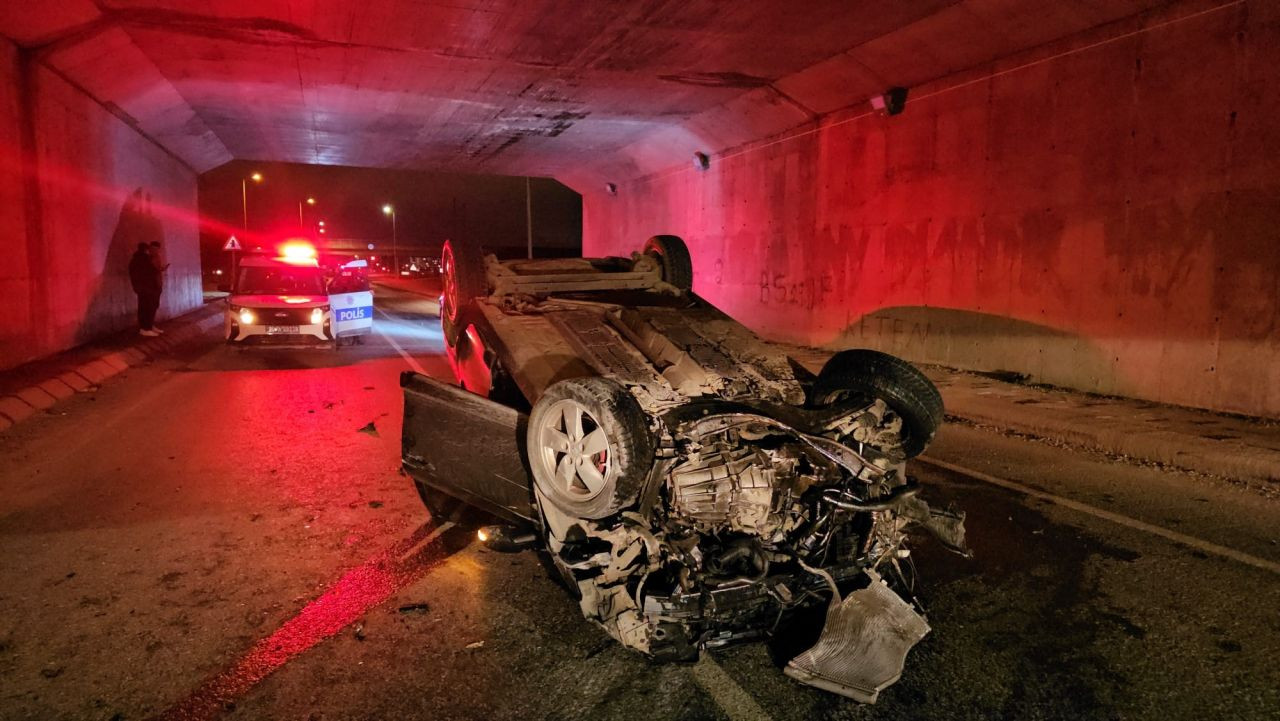 Kayseri'de Takla Atan Otomobilde 2'si Çocuk 4 Yaralı - Sayfa 1