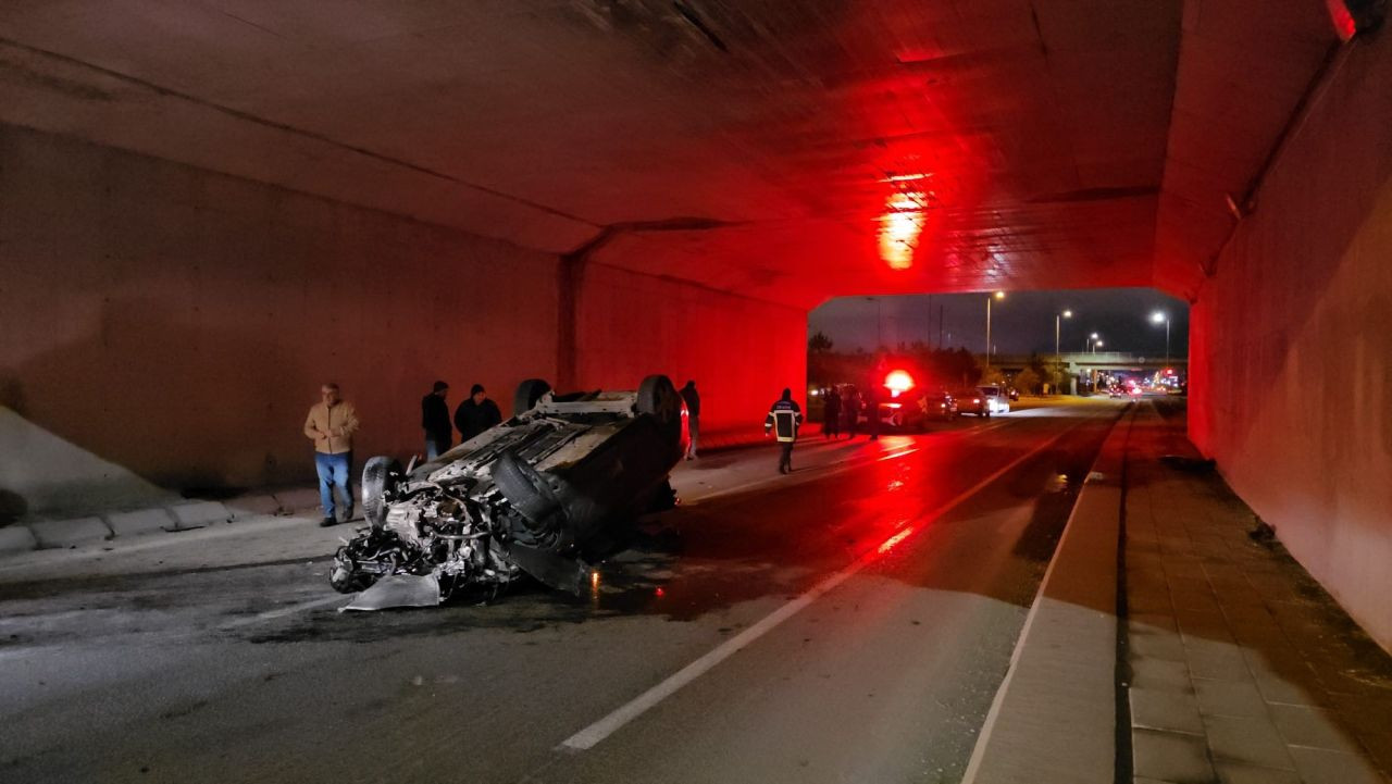 Kayseri'de Takla Atan Otomobilde 2'si Çocuk 4 Yaralı - Sayfa 2