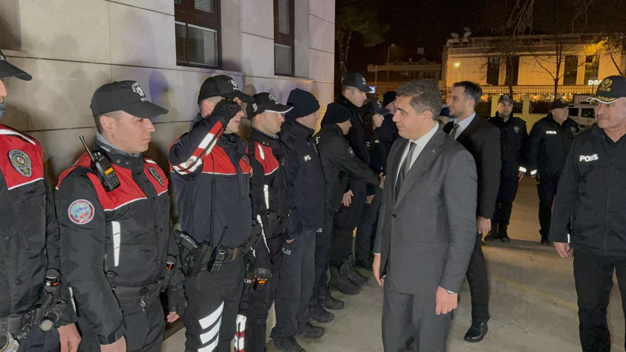 Düzce Valisi Aslan’dan Yeni Yıl Kutlaması ve Moral Ziyareti - Sayfa 4