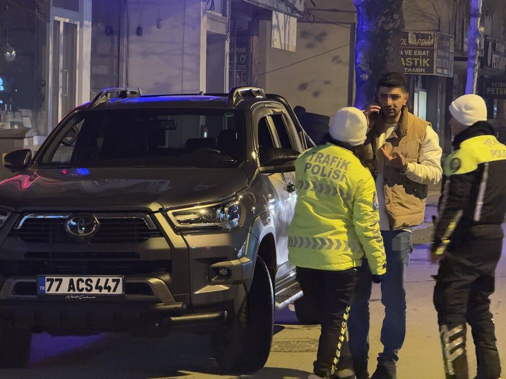 Polis Denetiminden Kaçan Sürücü, Aracı ve Kadını Terk Etti: İfadeler "Pes" Dedirtti - Sayfa 3