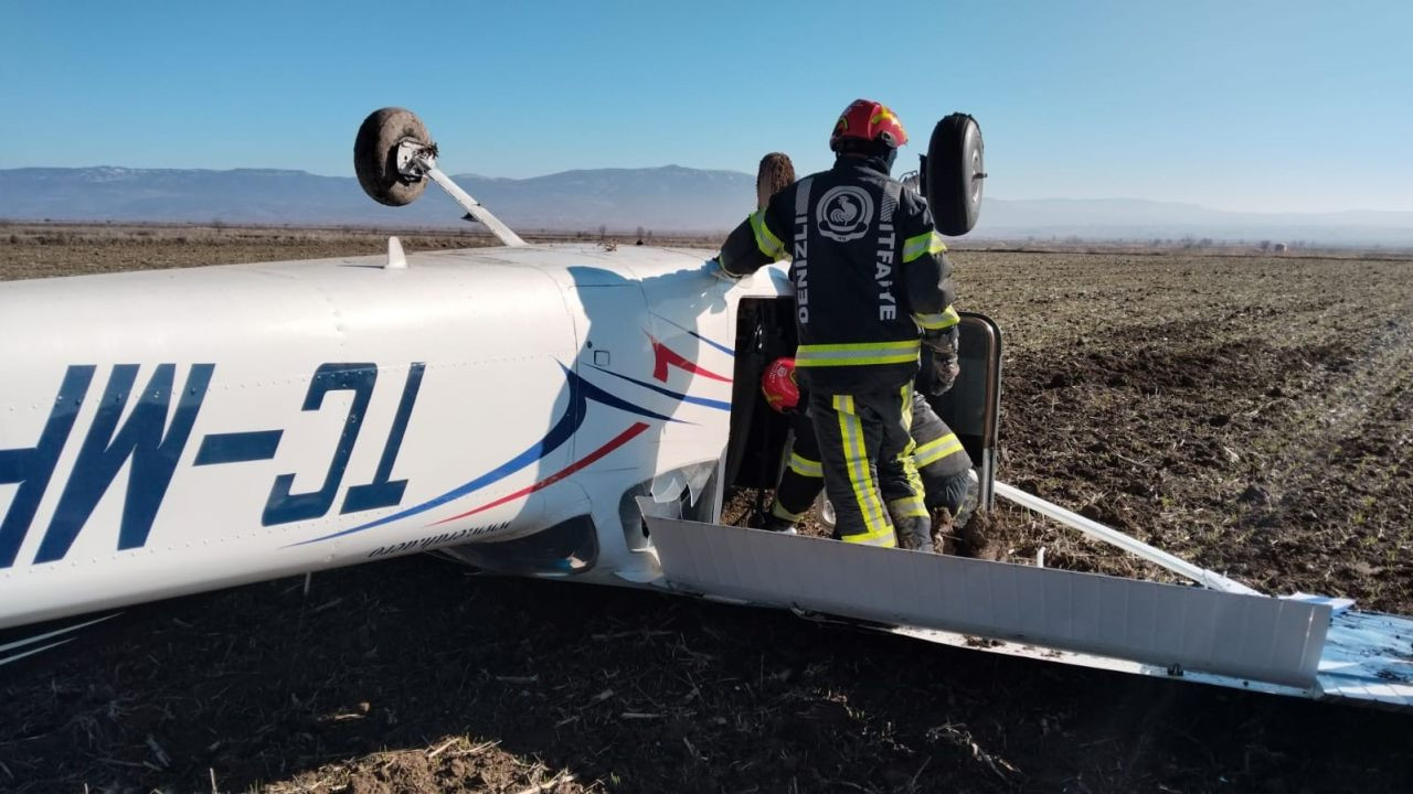 Zorunlu İniş Yapan Eğitim Uçağı Tarlaya Ters Olarak Çakıldı: Pilot Yaralandı! - Sayfa 3