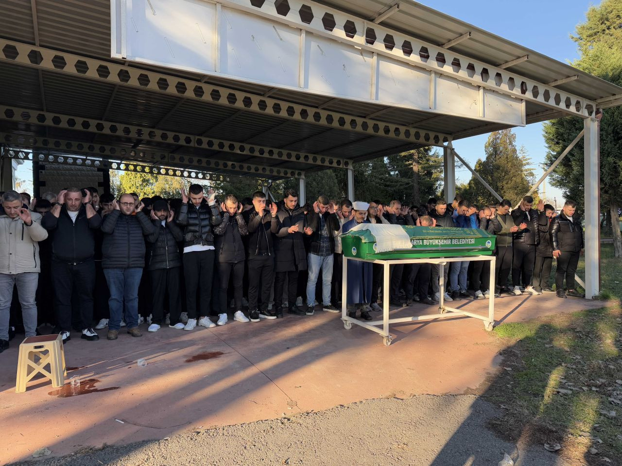 Yılbaşı Gecesi Bıçaklı Kavgada Hayatını Kaybeden Genç Defnedildi - Sayfa 3