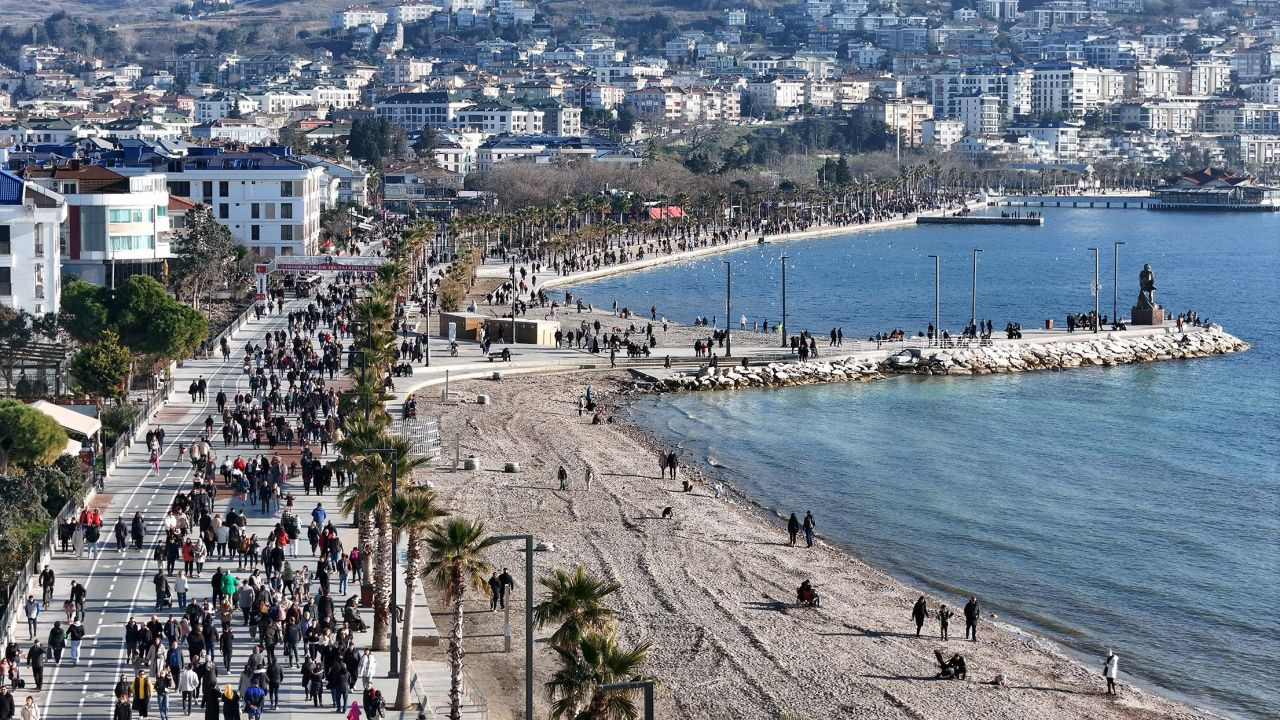 Büyükçekmece Sahilleri Yılın İlk Gününde Tatilcilerle Dolup Taştı - Sayfa 5