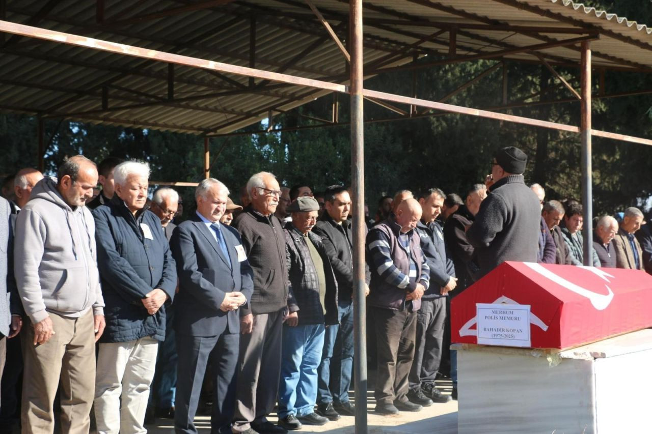 Trafik Kazasında Hayatını Kaybeden Polis Memuru Bahadır Kopan Defnedildi - Sayfa 3