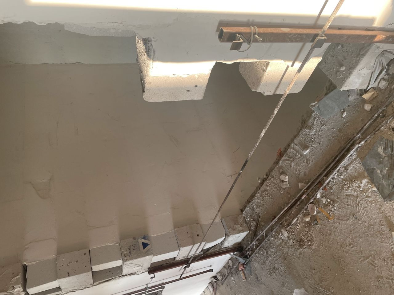 İstanbul Üniversitesi Şantiyesinde İş Kazası: 4. Kattan Düşen İşçi Hayatını Kaybetti - Sayfa 4