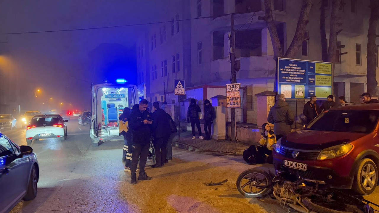 Gönen’de Trafik Kazası: Motosiklet Sürücüsü ve Yolcusu Yaralandı