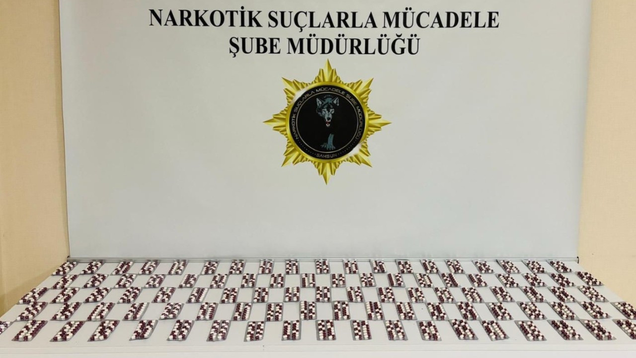 Samsun’da Uyuşturucu Operasyonunda Bin 500 Sentetik Ecza Ele Geçirildi