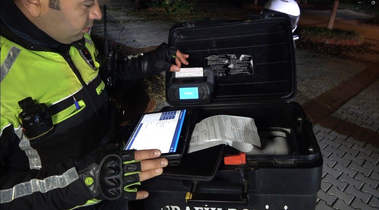 Alanya’da İzinsiz Yarışa Polis Baskını: 8 Motosiklet Trafikten Men Edildi - Sayfa 1