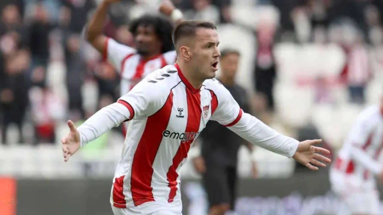 Trabzonspor'da gündem Rey Manaj