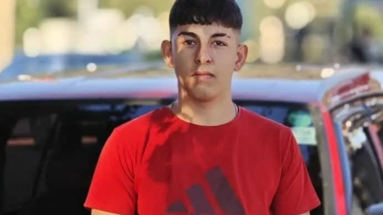 15 Yaşındaki Çocuğu Öldürüp, Cesedini Yol Kenarına Attılar