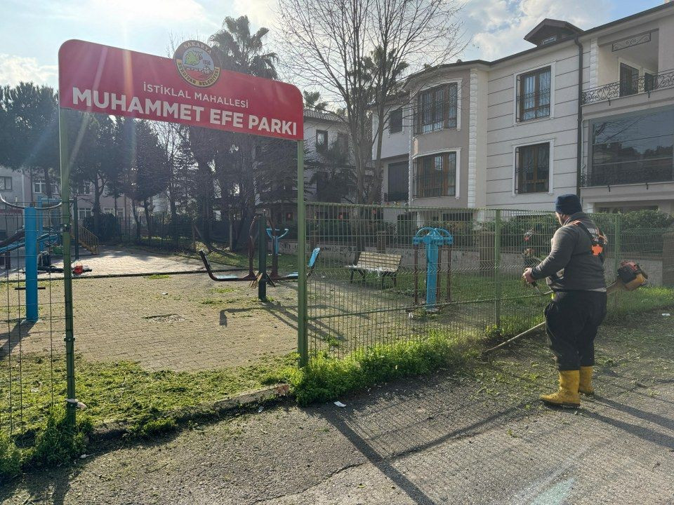 Serdivan Belediyesi'nden Çevre Düzenleme Çalışmalarına Hız Kesmeden Devam - Sayfa 1