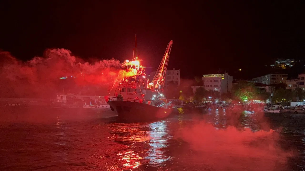 Balıkçılar Yeni Yılda Hamsi ve Çinekop Avından Umutlu - Sayfa 4