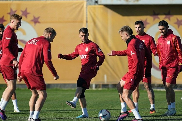 Galatasaray, Göztepe Maçı Hazırlıklarını Sürdürdü - Sayfa 1