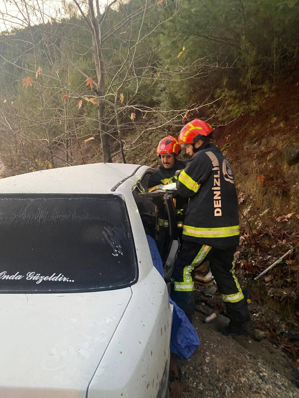 Denizli’de Otomobil Ağaca Çarptı: 3 Yaralı - Sayfa 3