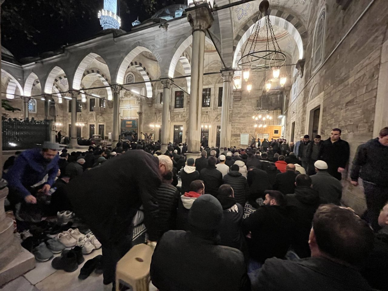 Regaip Kandili'nde Eyüpsultan Camii Dolup Taştı - Sayfa 1