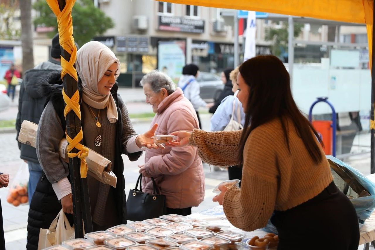 Didim Belediyesi’nden Kandil Simidi İkramı - Sayfa 1