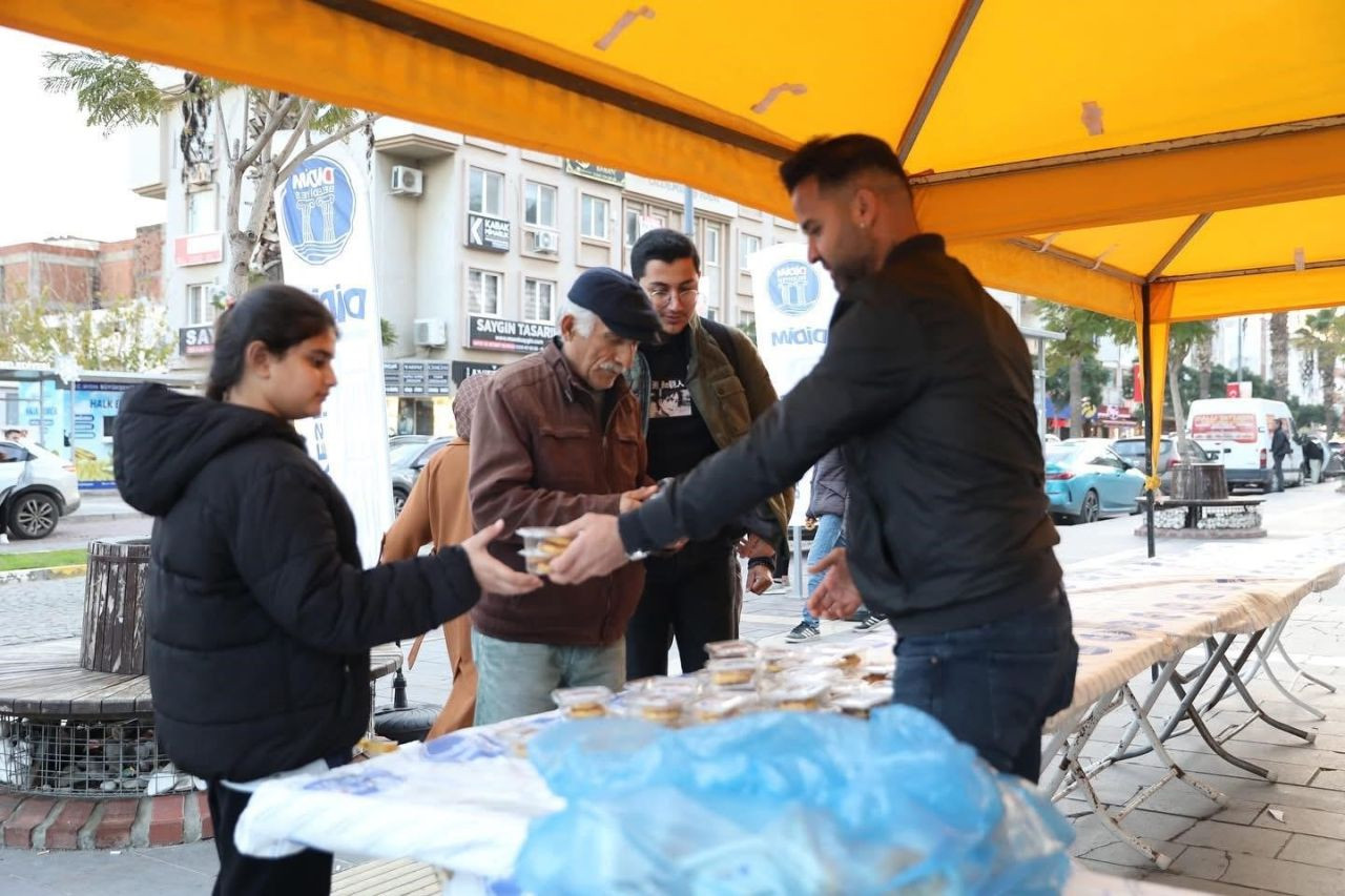 Didim Belediyesi’nden Kandil Simidi İkramı - Sayfa 2