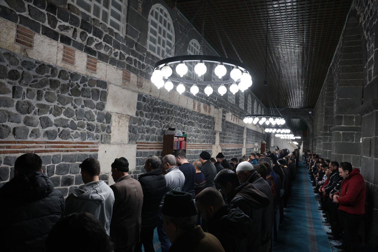 Diyarbakır’da Regaip Kandili Ulu Camii’nde Dualarla İdrak Edildi - Sayfa 5