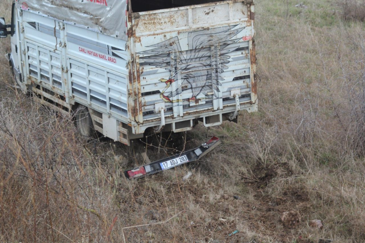 Çanakkale'de İki Kamyonet Çarpıştı: 1 Ölü, 1 Yaralı - Sayfa 6