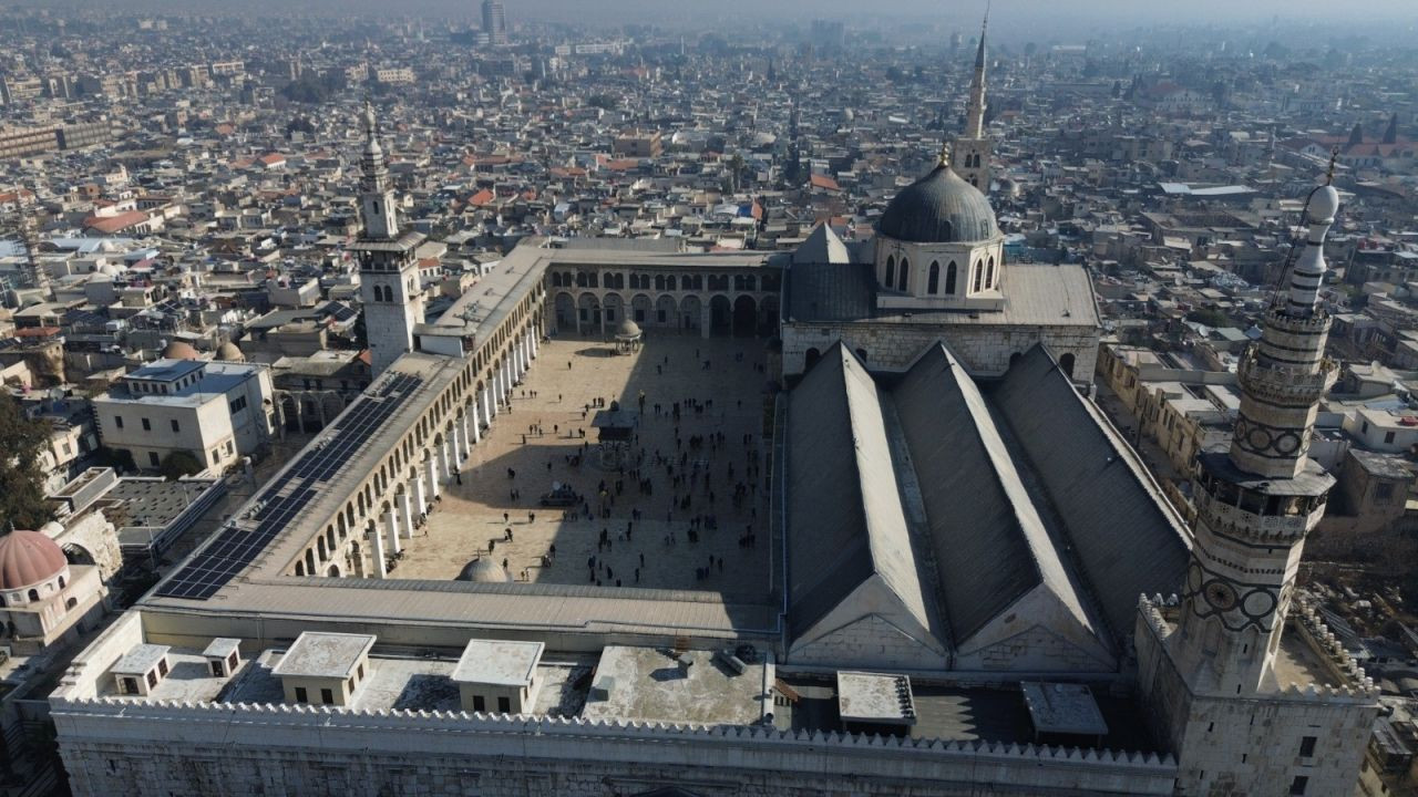 Şam'da Emevi Camii'nde Cuma Namazı Yoğunluğu - Sayfa 4