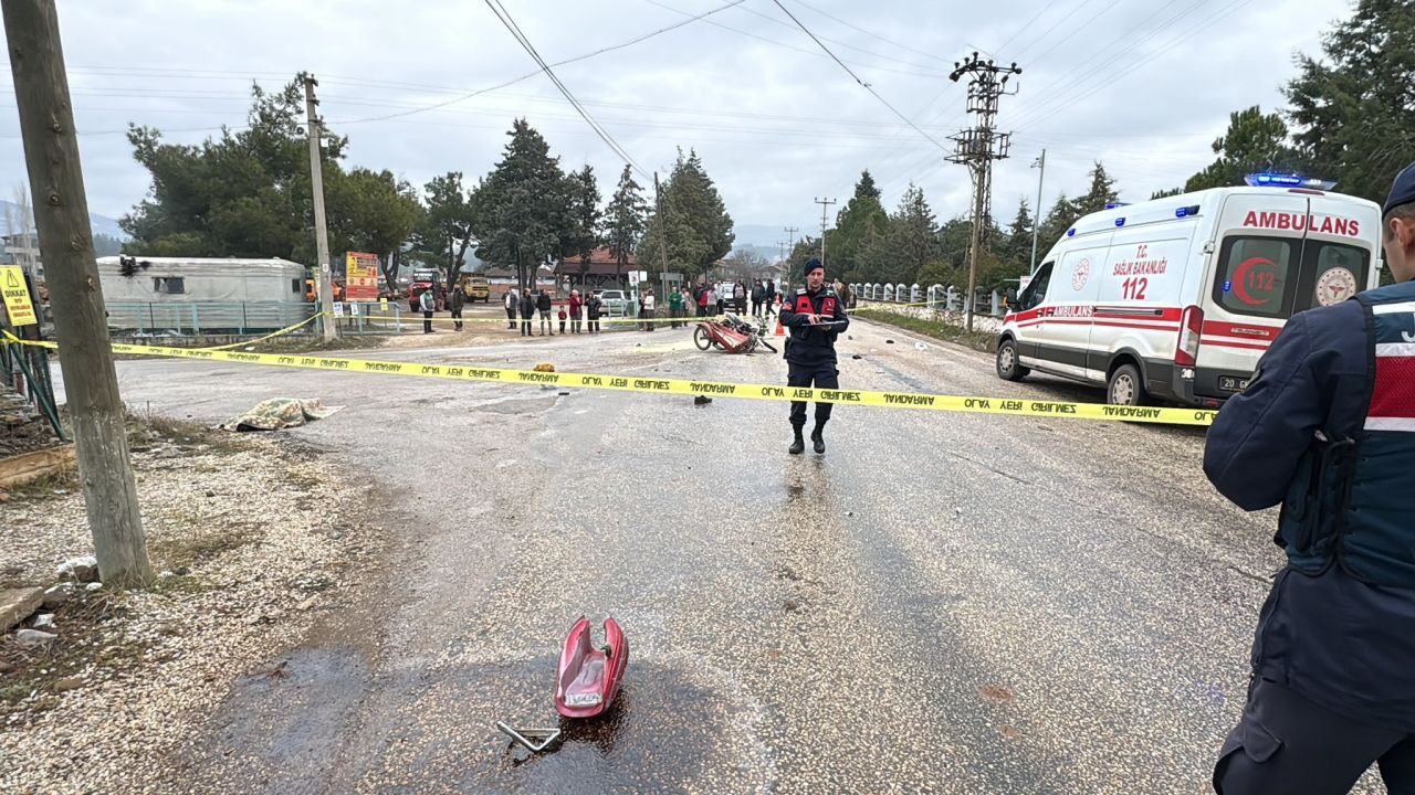 Süt Toplama Aracının Çarptığı Motosiklette Kadın Hayatını Kaybetti - Sayfa 1