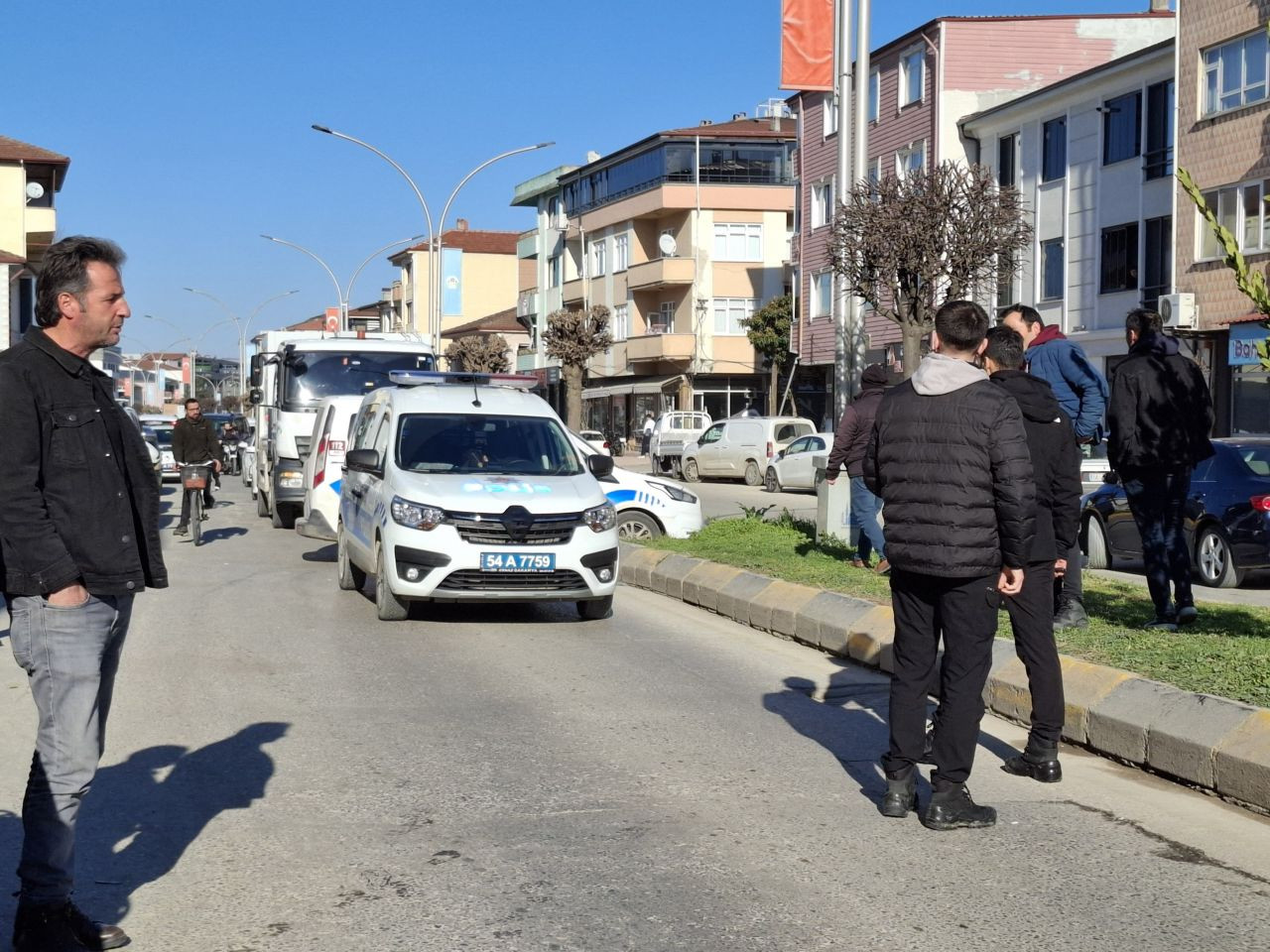 Sakarya’da Polisten Kaçan Ehliyetsiz Sürücü Ters Yönde Kaza Yaptı - Sayfa 3