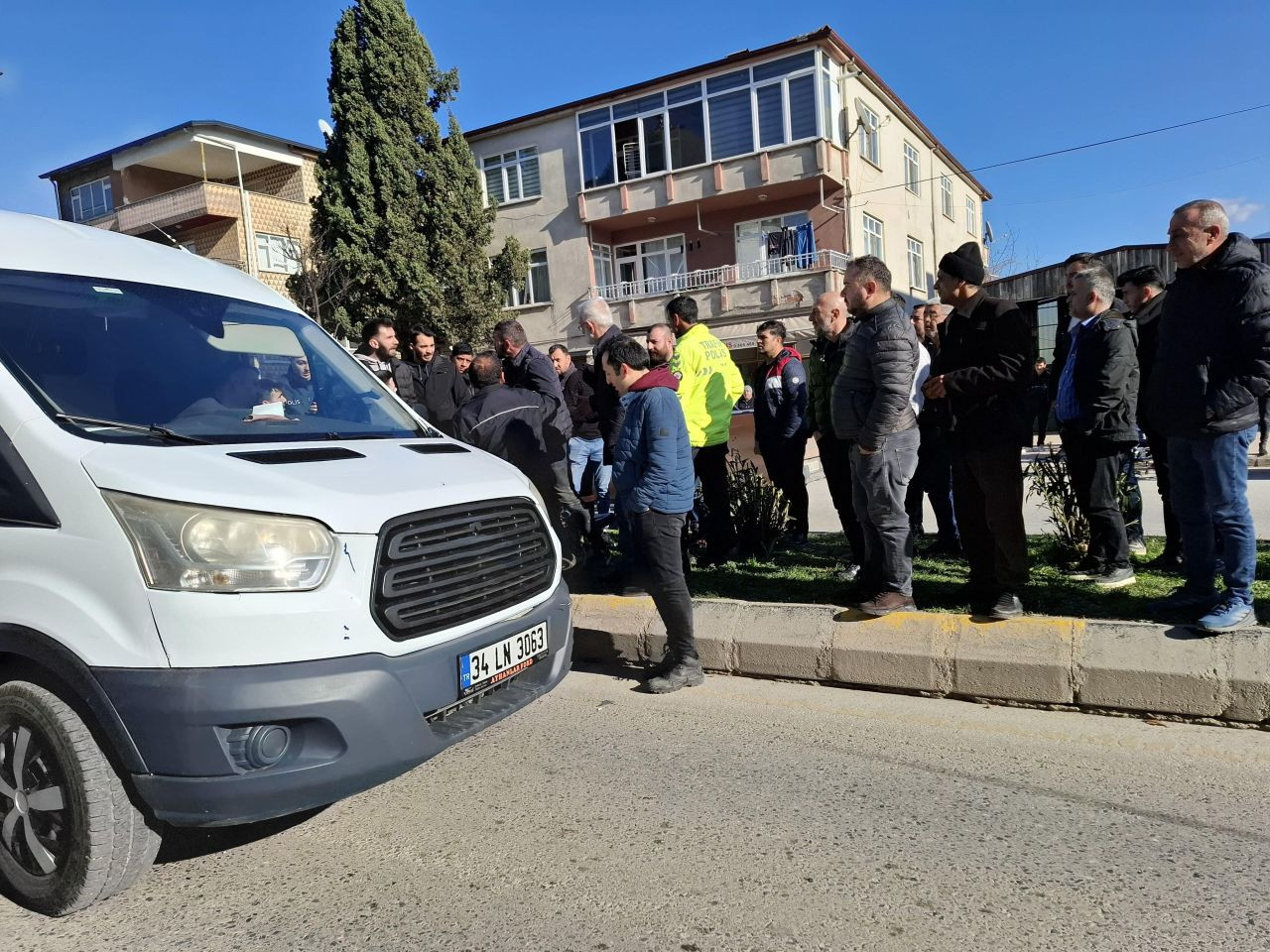 Sakarya’da Polisten Kaçan Ehliyetsiz Sürücü Ters Yönde Kaza Yaptı - Sayfa 5