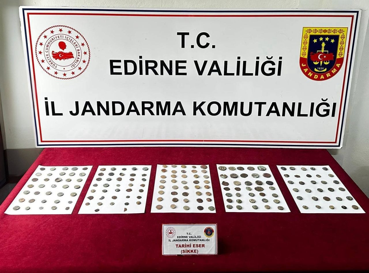 Edirne’de Yolcu Otobüsünde 177 Tarihi Sikke Ele Geçirildi - Sayfa 1