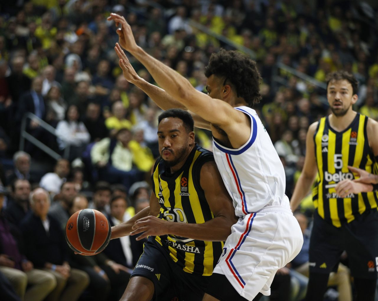 EuroLeague’de Türk Derbisini Fenerbahçe Kazandı: Efes’i 84-76 Geçti - Sayfa 4