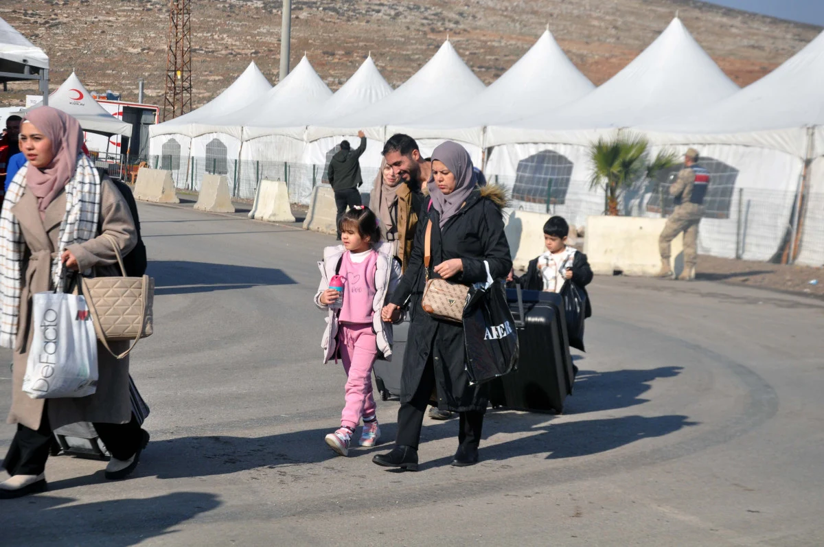 Ülkesine Dönen Suriyeli Sayısı 40 Bine Ulaştı: Cilvegözü'nde Geri Dönüş Hareketliliği - Sayfa 8