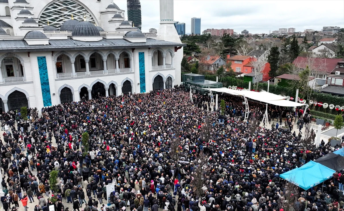 Arabeskin Unutulmaz İsmi Ferdi Tayfur'a Veda - Sayfa 10