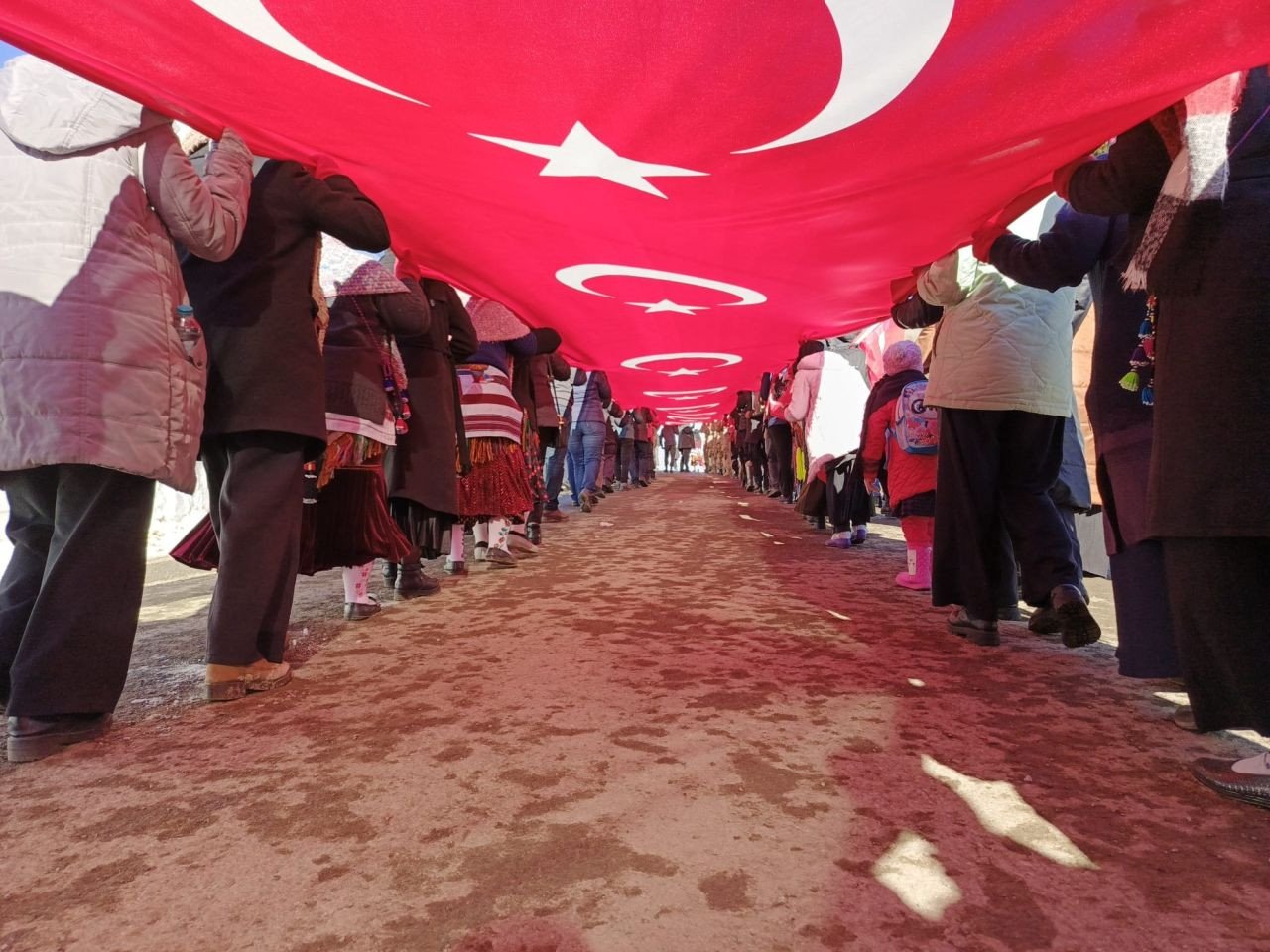 Sarıkamış Şehitleri İçin Sis Dağı'nda Türk Bayrağı İle Yürüdüler - Sayfa 5