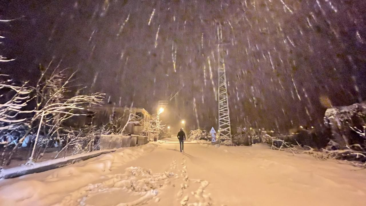 Meteoroloji Bir Çok İl İçin Alarm Verdi: Yurt Genelinde Kar ve Sağanak Yağış Uyarısı! Sıcaklık 5 Derece Düşecek - Sayfa 51