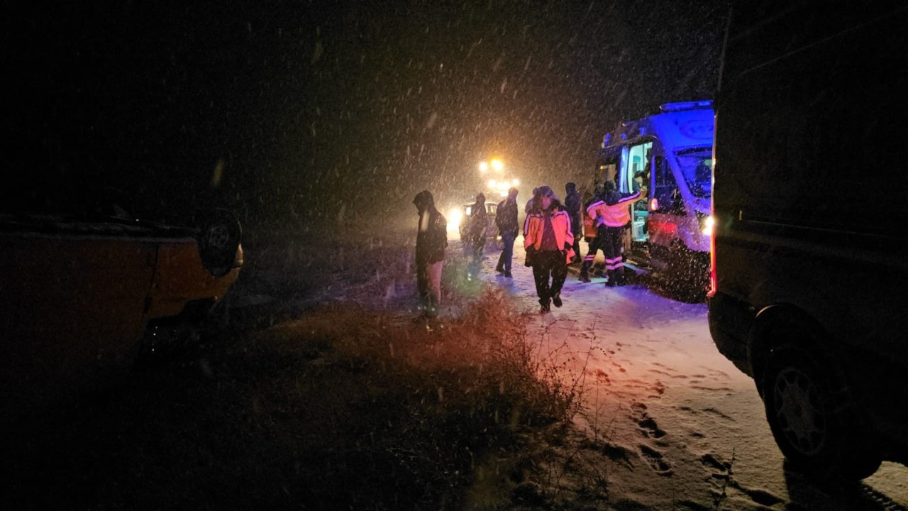 Bitlis’te Minibüs Takla Attı: 3 Kişi Yaralandı