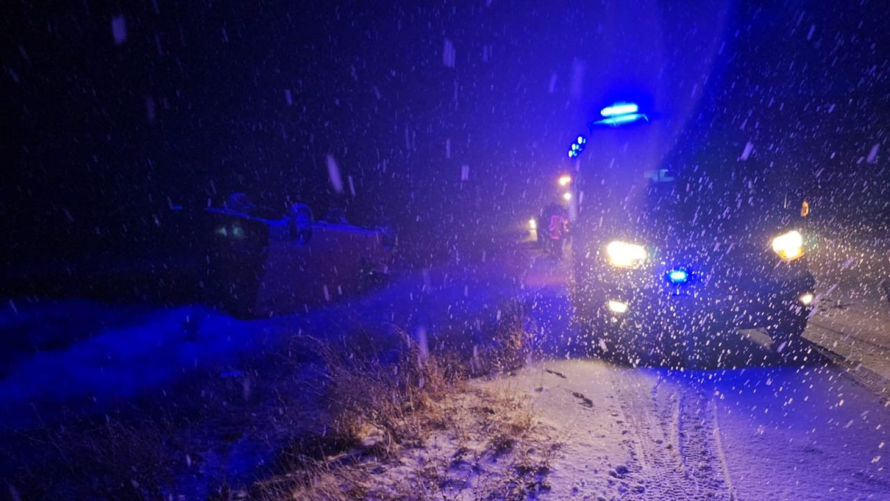 Bitlis’te Minibüs Takla Attı: 3 Kişi Yaralandı - Sayfa 3