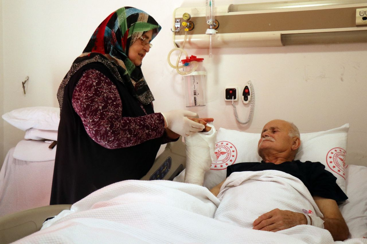 Kopan Eli Başarıyla Dikildi: "Bu Elimle Doktoruma Mangal Yapacağım" - Sayfa 5