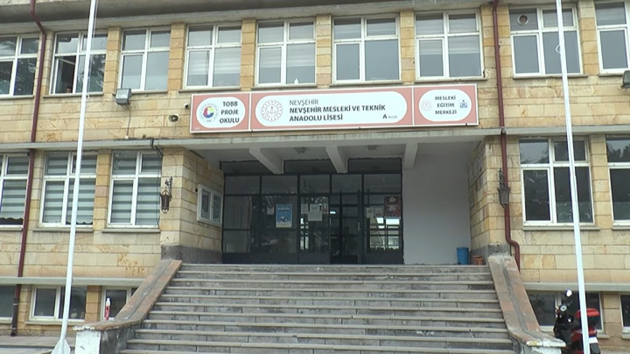 Fabrika gibi okul: 1 yılda 1 milyon 6 bin lira ciro yaptı