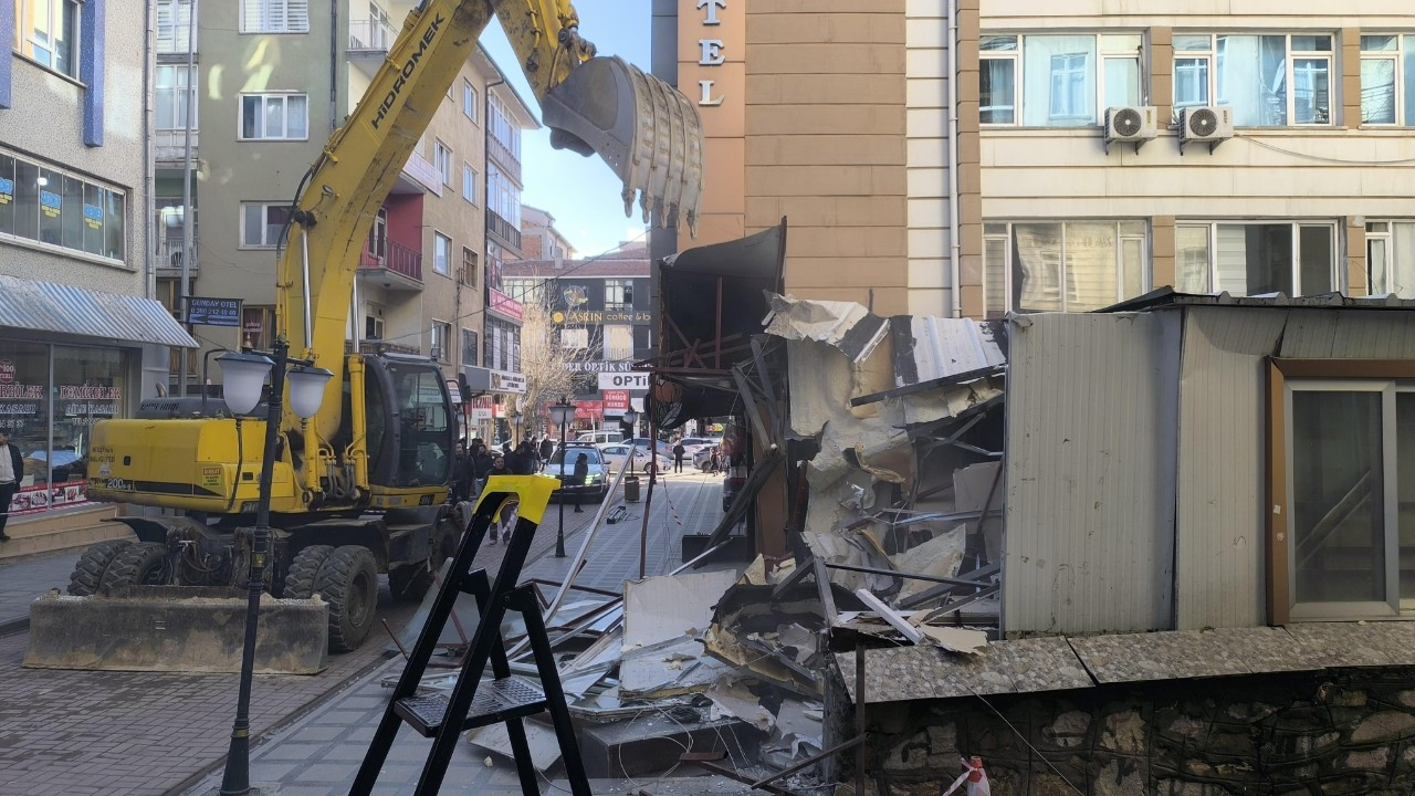 KESOB Başkanının Kardeşine Ait İşletmede Kaçak Yapı Yıkımı Gerçekleşti
