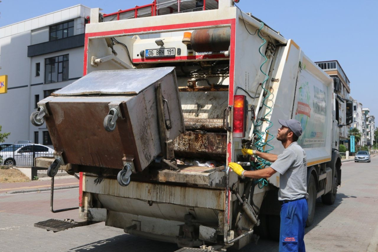 Atakum’da 5 Bin 300 Sokak Yıkandı, 6 Bin Kamyon Atık Kaldırıldı - Sayfa 3