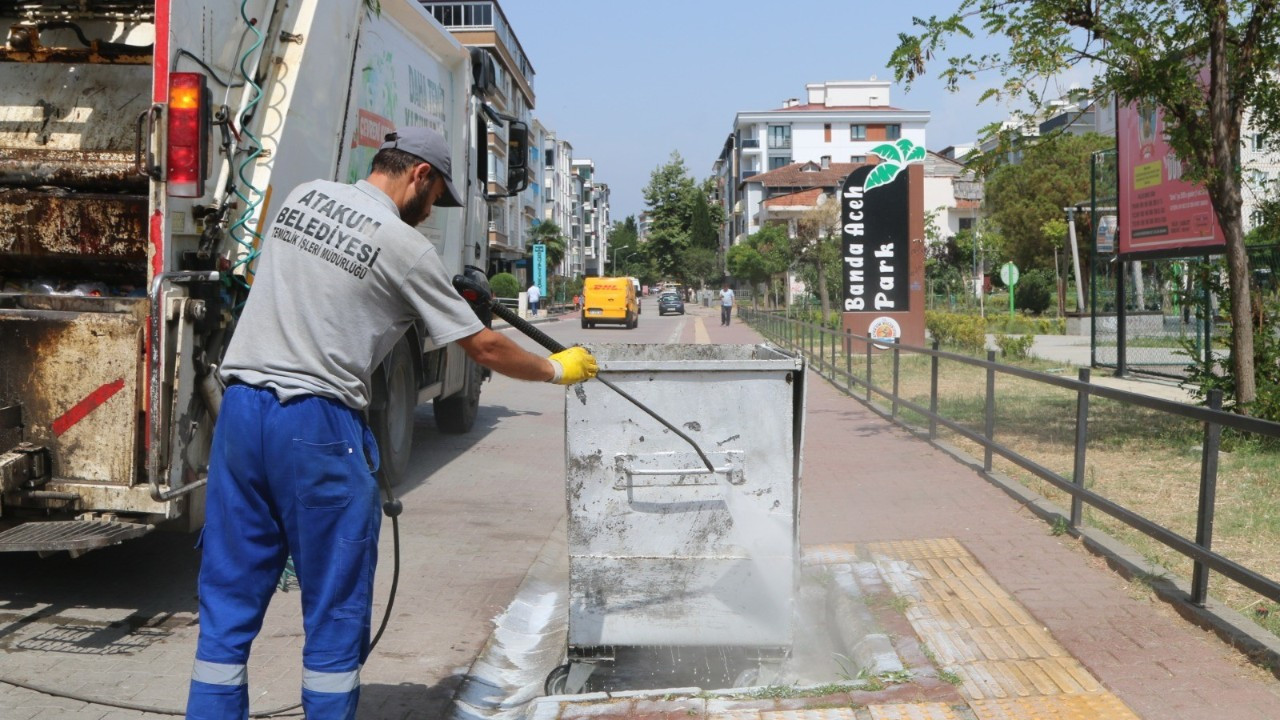 Atakum’da 5 Bin 300 Sokak Yıkandı, 6 Bin Kamyon Atık Kaldırıldı