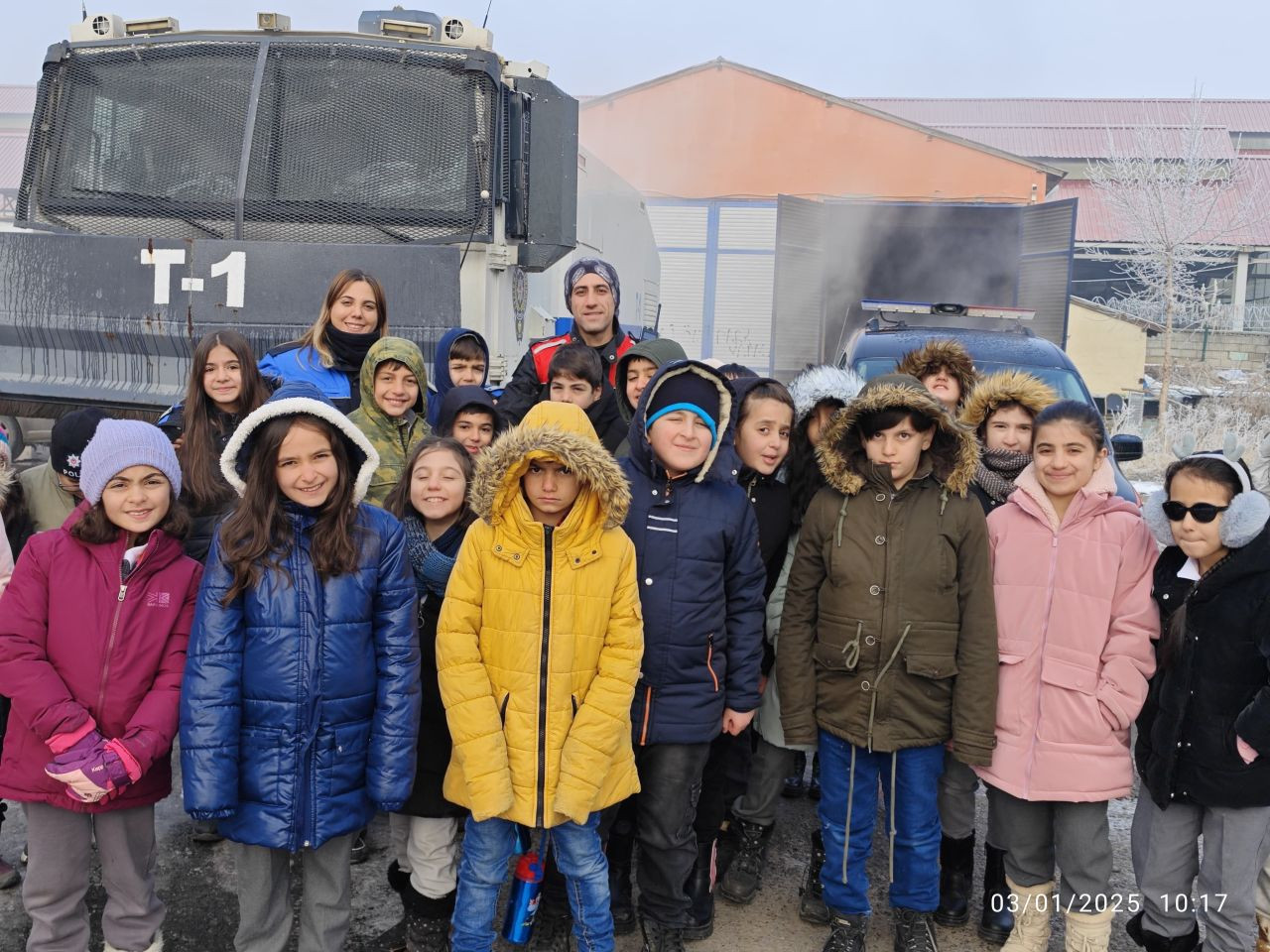 Ağrı İl Emniyet Müdürlüğü'nden Öğrencilere Güvenlik Eğitimi - Sayfa 1