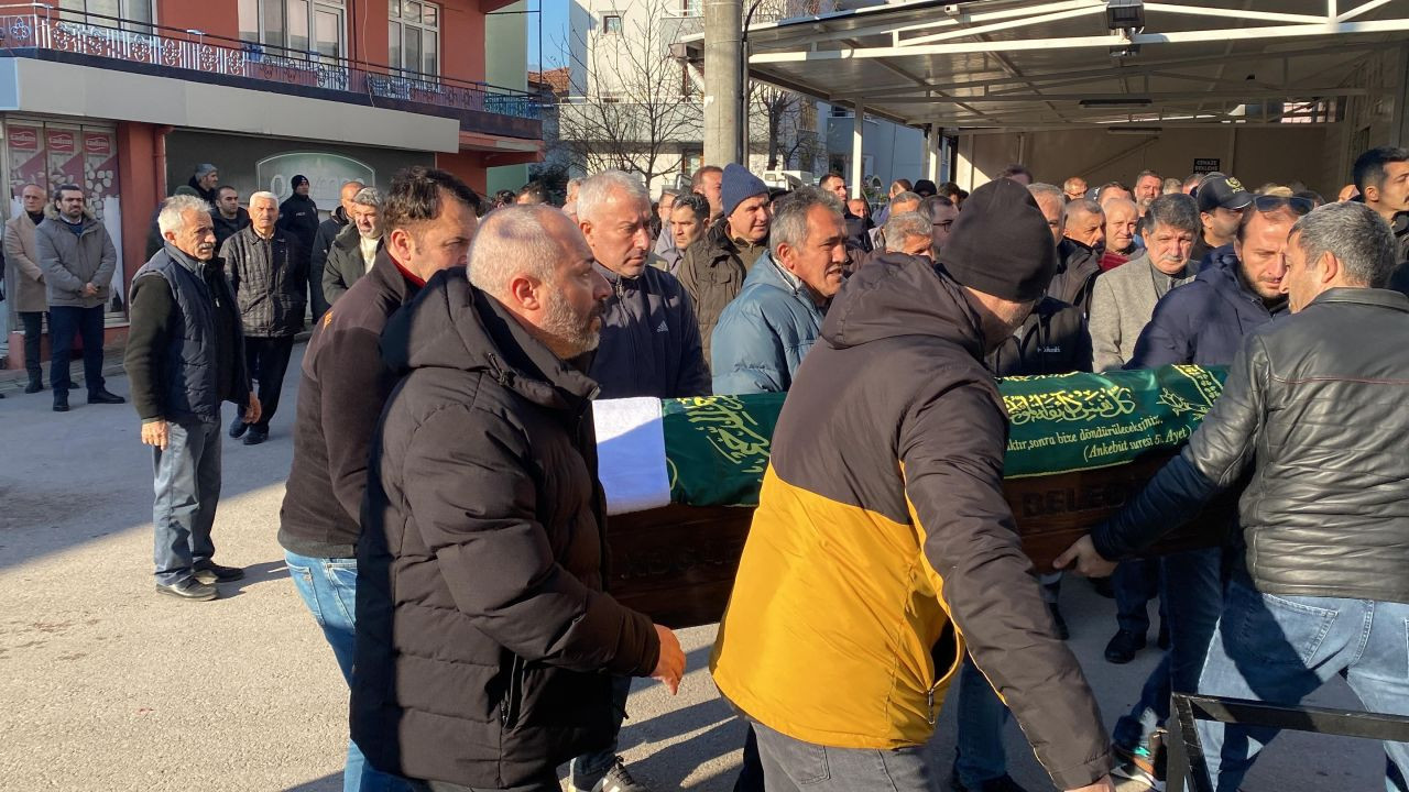 Hayatını Kaybeden Polis Memuru Sinan Cem Bayır Son Yolculuğuna Uğurlandı - Sayfa 3