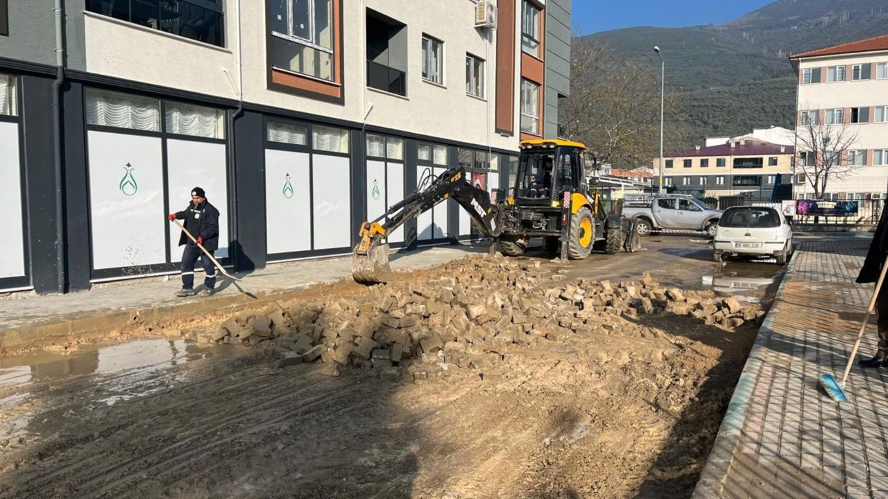 Gemlik Belediyesi’nden Kış Ortasında Asfalt ve Kaldırım Seferberliği - Sayfa 7