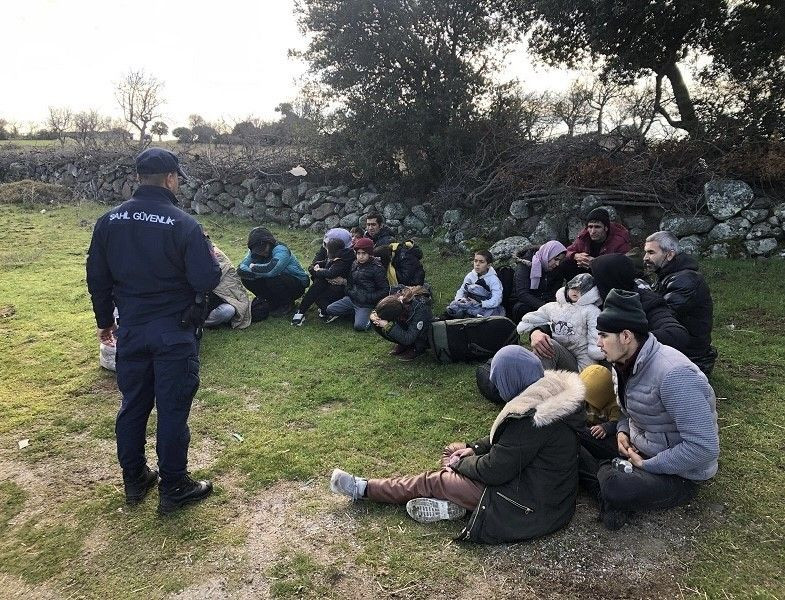 Çanakkale Ayvacık’ta 22 Kaçak Göçmen Yakalandı - Sayfa 1