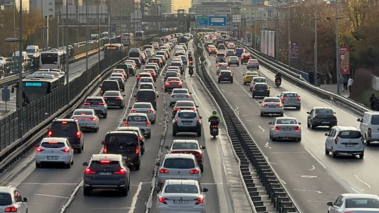 İstanbul Trafikte Zirveye Yerleşti: Yıl Boyunca 105 Saat Kaybedildi - Sayfa 5