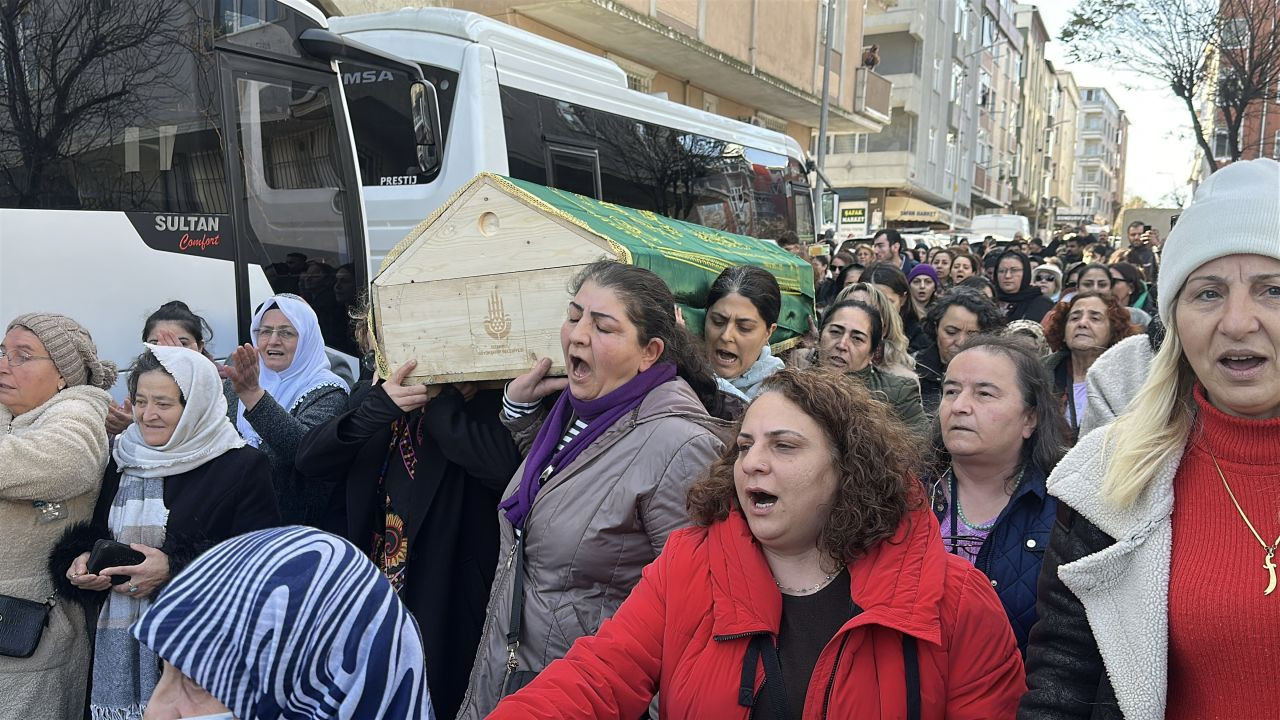 Eyüpsultan'da eşi tarafından silahla vurularak öldürülen kadın son yolculuğuna uğurlandı - Sayfa 5