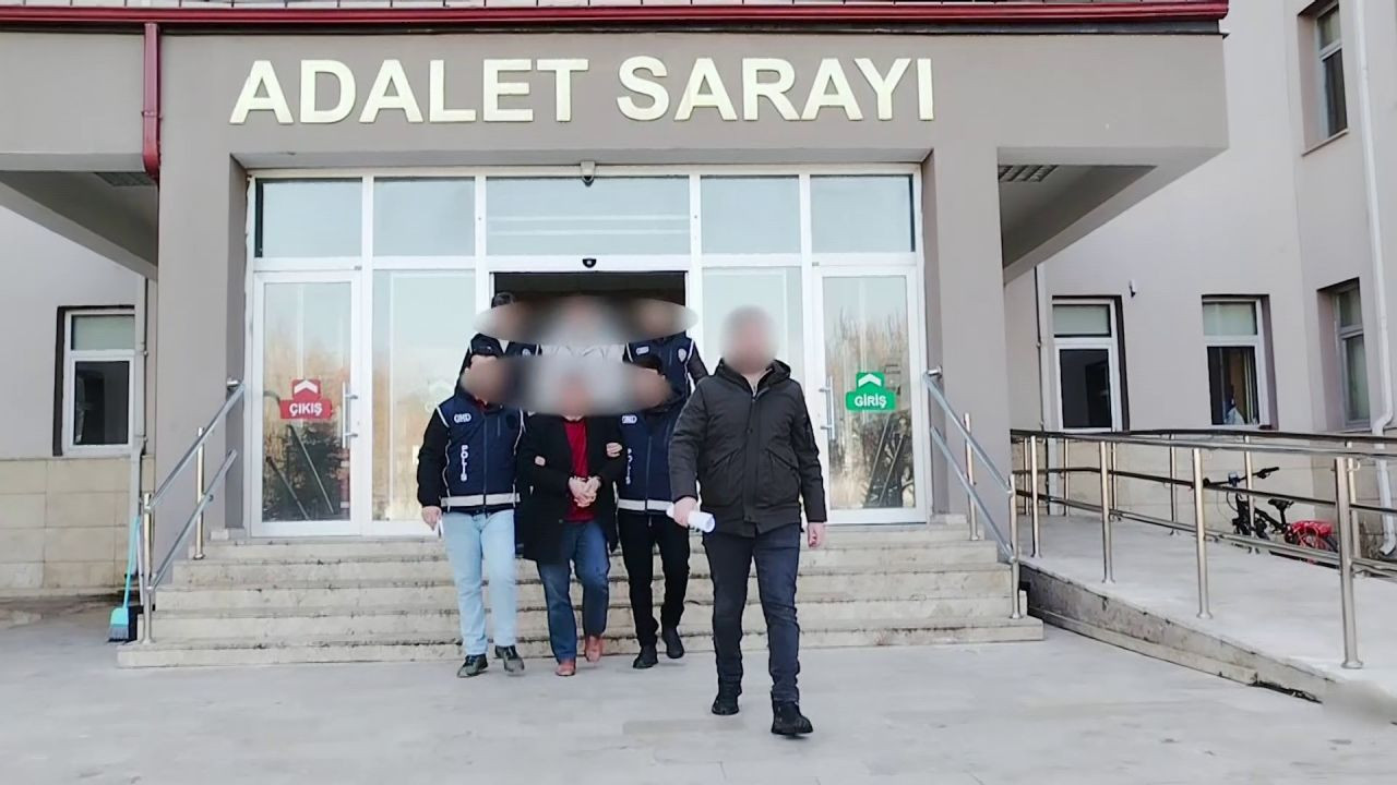 Yasadışı Göç Operasyonu: 3 Kaçak Göçmen Yakalandı, 2 Kişi Tutuklandı - Sayfa 3